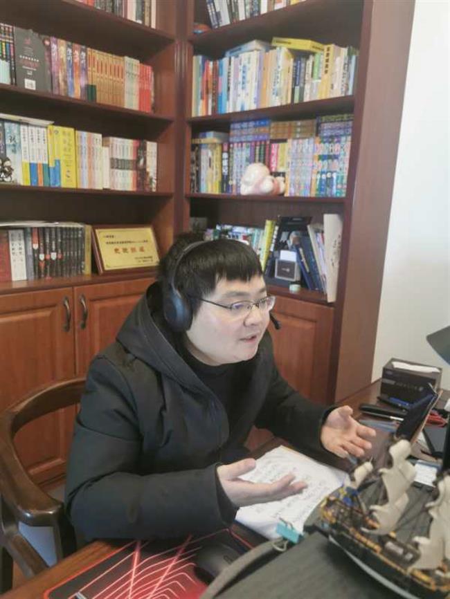 陈涛老师授课.jpg 陈涛老师授课.jpg