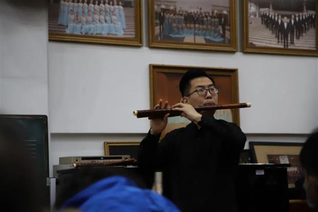 20201222著名笛子演奏家詹永明来校讲授“江南竹韵” 浙派竹笛艺术传承与发展986.png